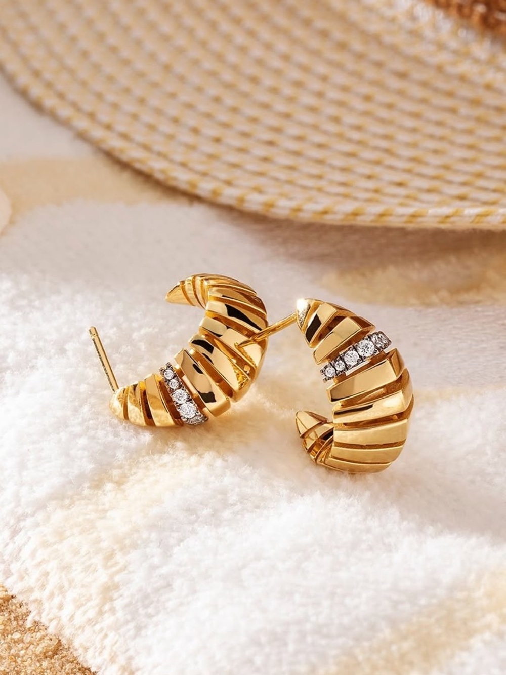 APM Monaco Rayon de Soleil Small Hoop Earrings